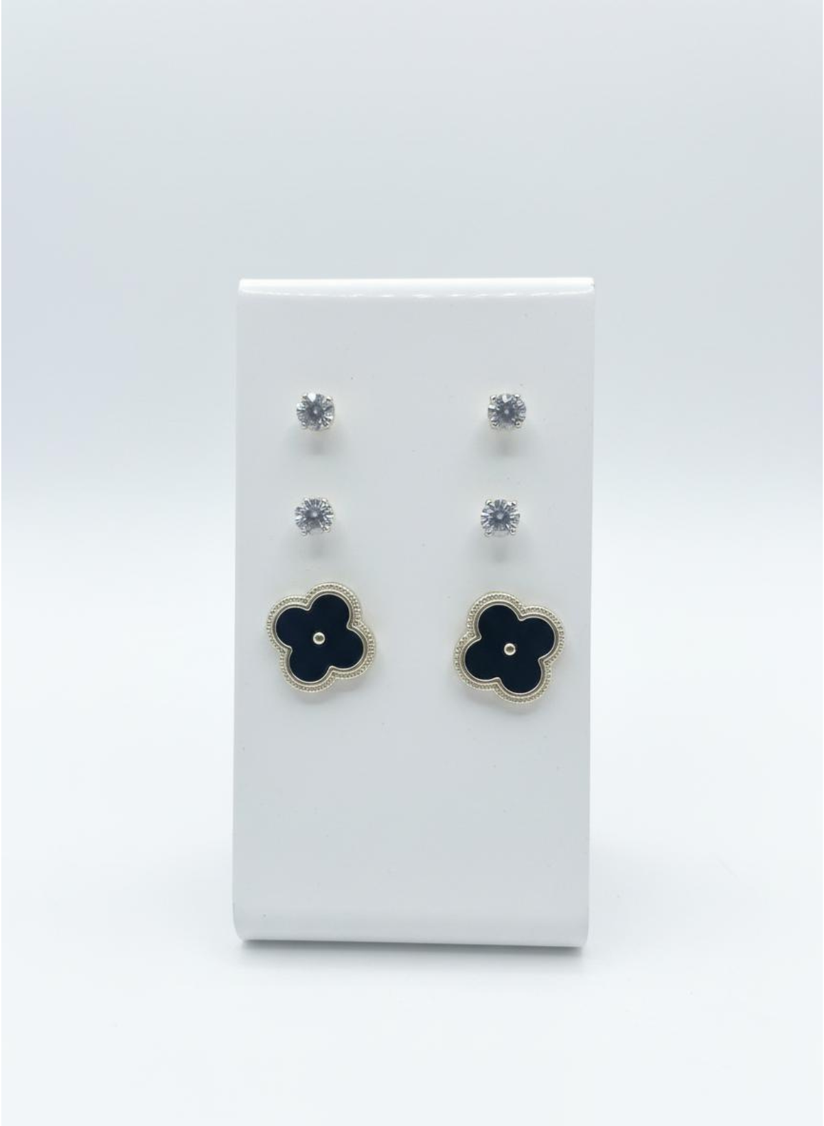 ✨ Classic Clover Stud Earrings Set